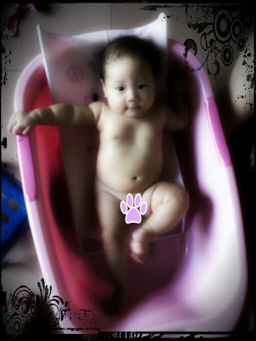 DSC_0009_Antonio_Vignette_Circle-picsay.jpg image